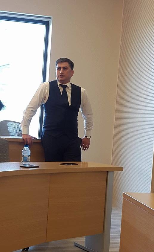 Məktəblilərin Aşura günü dərsdən yayındırılaraq məscidə aparılması yanlış addımdır - Müsahibə